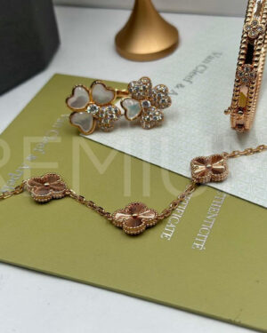 Van Cleef & Arpels кольцо PR819029