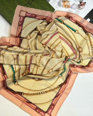 Gucci платок PR617046