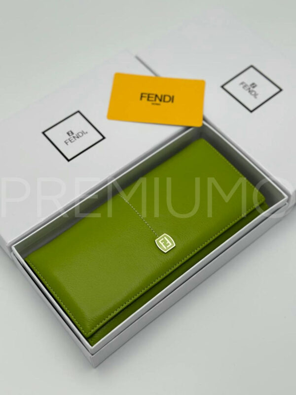 Fendi кошелек PR317348