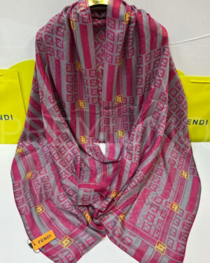 Fendi палантин PR906007