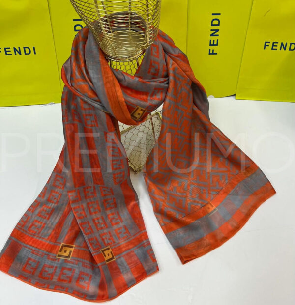 Fendi палантин PR382238 2