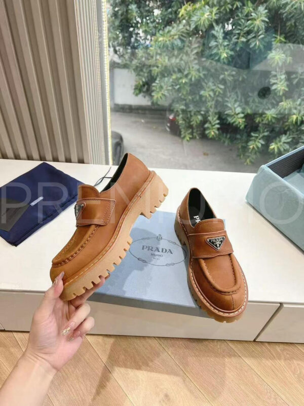 Prada лоферы PR764043 2