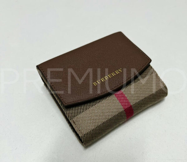 Burberry кошелек PR241746 3