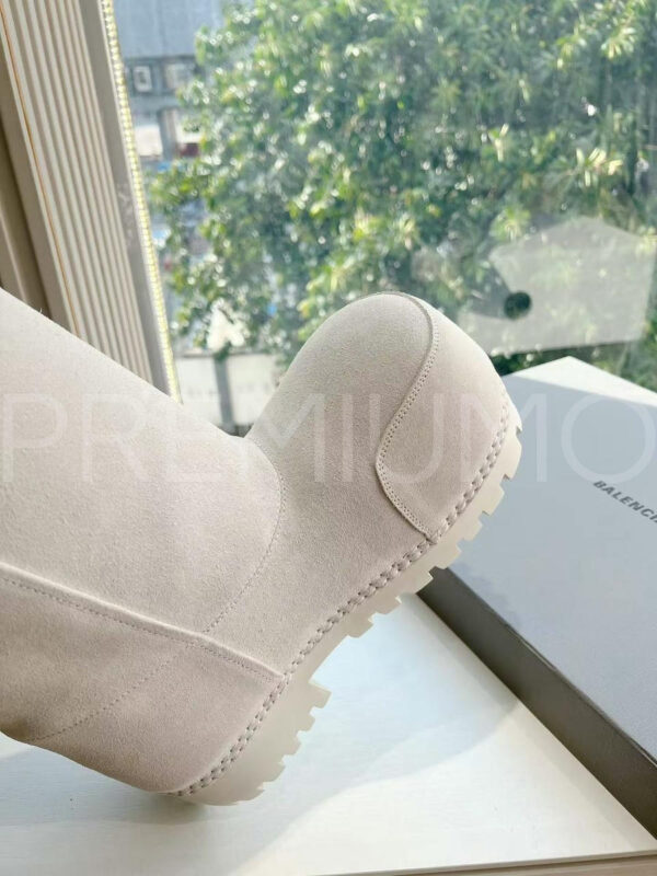 Balenciaga WOMEN’S ALASKA FUR BOOTIE бежевые угги PR672739 5