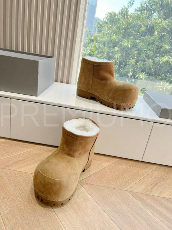 Balenciaga WOMEN’S ALASKA FUR BOOTIE модные угги PR955910 3