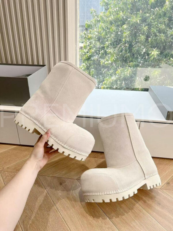 Balenciaga WOMEN’S ALASKA FUR BOOTIE бежевые угги PR672739 2