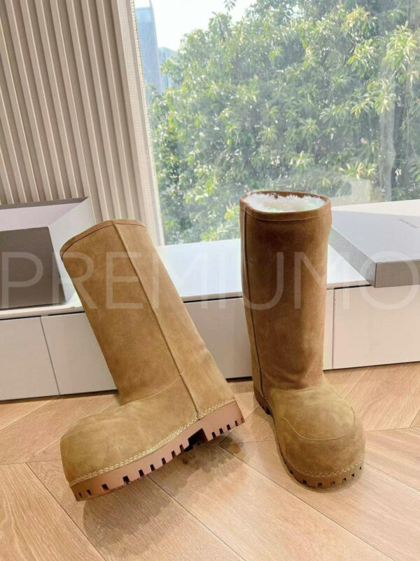 Balenciaga WOMEN’S ALASKA FUR BOOTIE угги трендовые PR138031 2