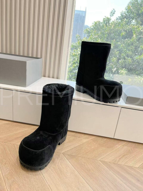 Balenciaga WOMEN’S ALASKA FUR BOOTIE черные угги трендовые PR674201 3