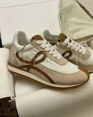 Loewe Flow Runner кроссовки замшевые бежевые PR329948