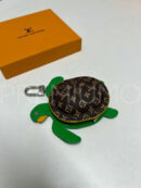Louis Vuitton брелок PR910991 4