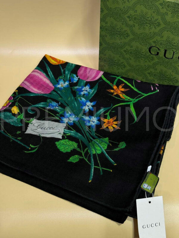 Gucci платок PR389634 5