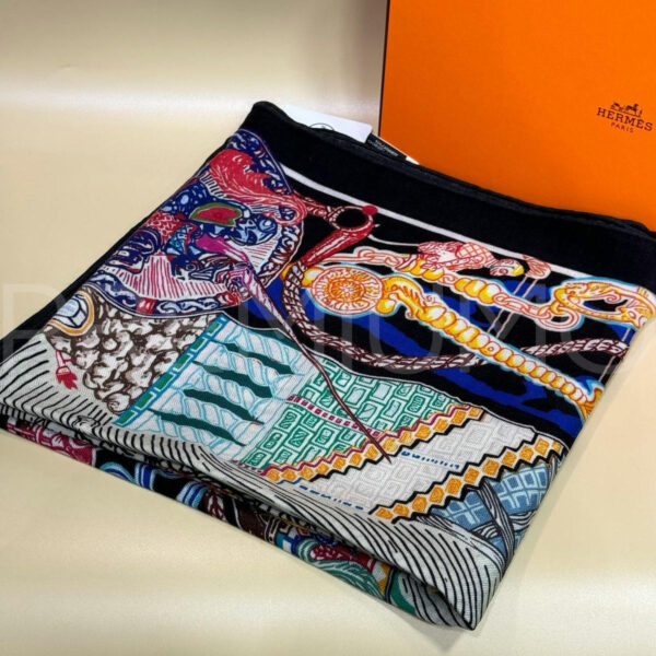 Hermes платок PR353305