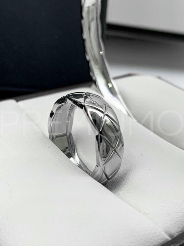 Chanel кольцо PR638722 2