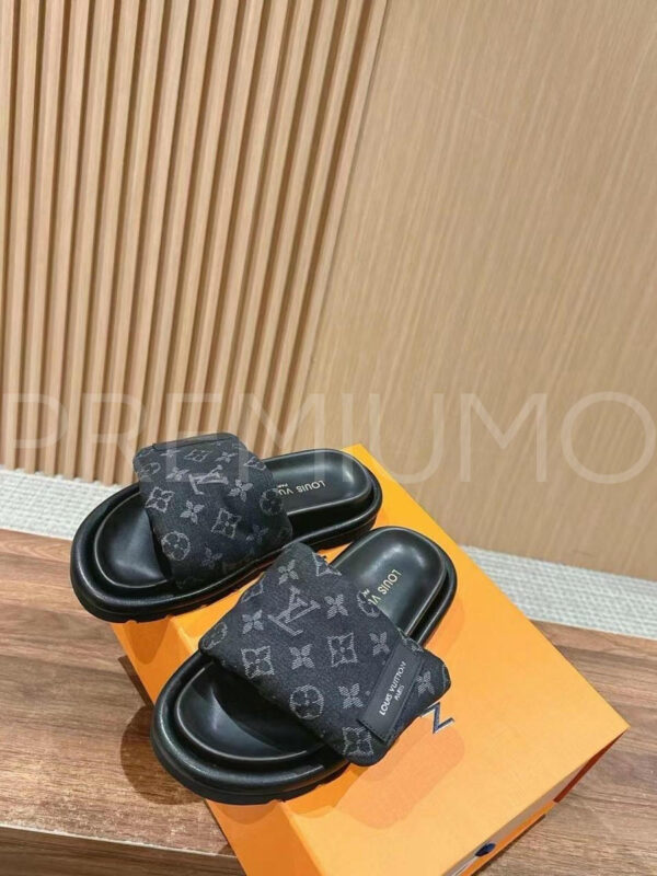 Louis Vuitton шлепанцы PR978196 4