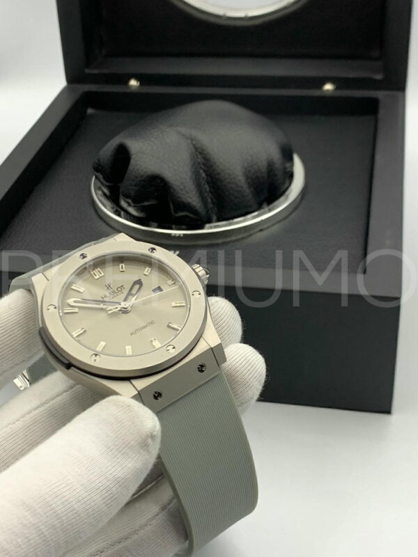 Hublot часы PR548231 2