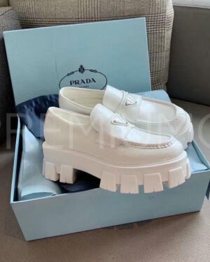 Prada лоферы PR833089 Prada лоферы PR833089