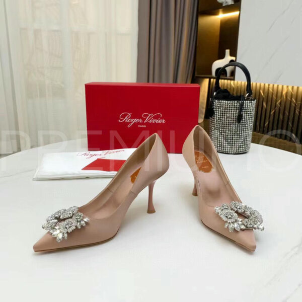 Roger Vivier RV Bouquet Strass Buckle Pumps in Satin туфли PR860589 4