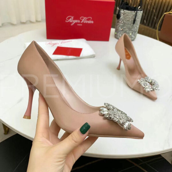 Roger Vivier RV Bouquet Strass Buckle Pumps in Satin туфли PR860589 2