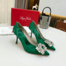 Roger Vivier RV Bouquet Strass Buckle Pumps in Satin туфли PR571752 10