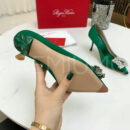 Roger Vivier RV Bouquet Strass Buckle Pumps in Satin туфли PR571752 18