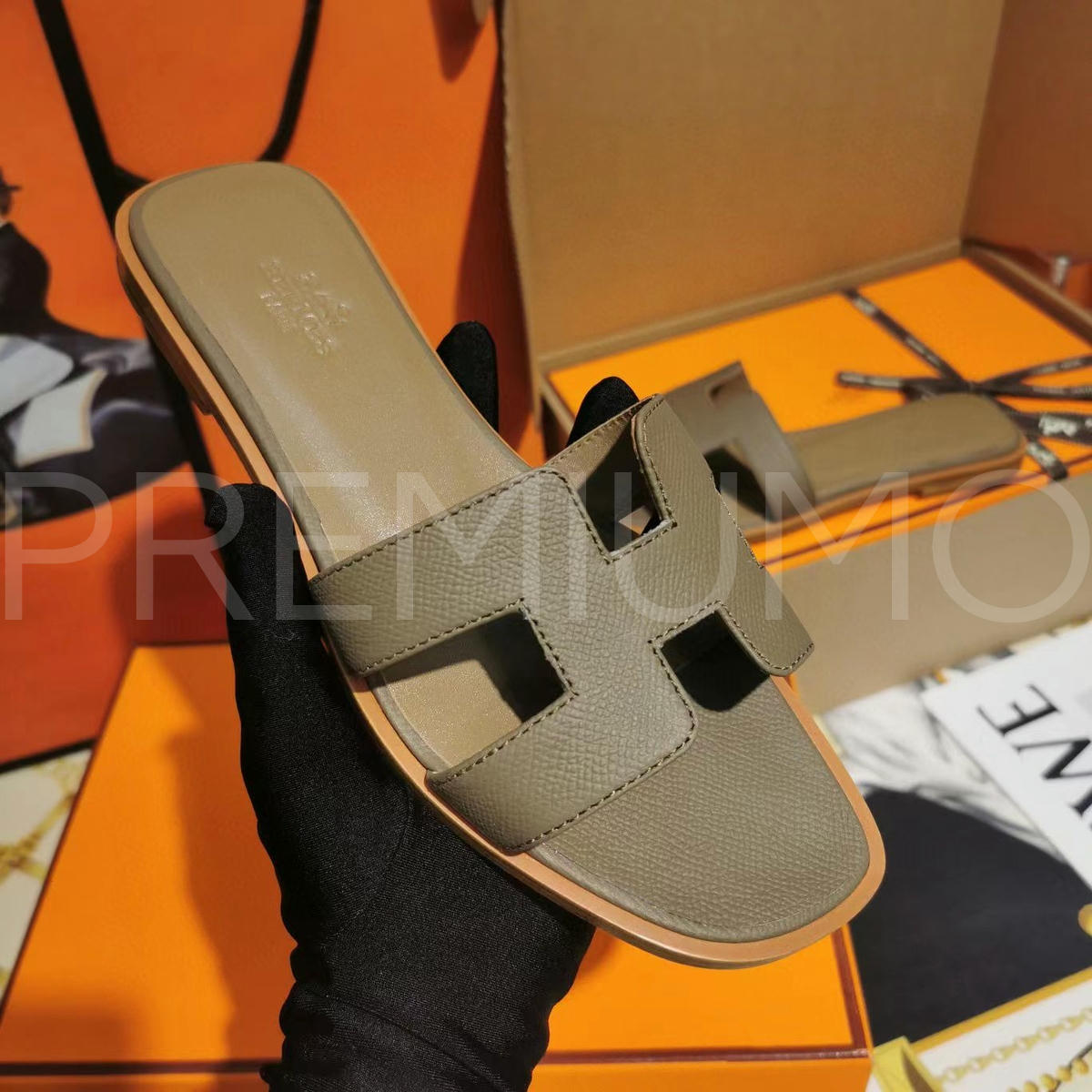 Hermes шлепанцы PR934543 8 Hermes шлепанцы PR934543 8