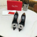 Roger Vivier RV Bouquet Strass Buckle Pumps in Satin туфли PR693881 19