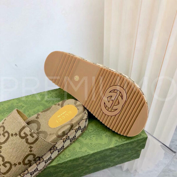 Gucci шлепанцы PR704025 9