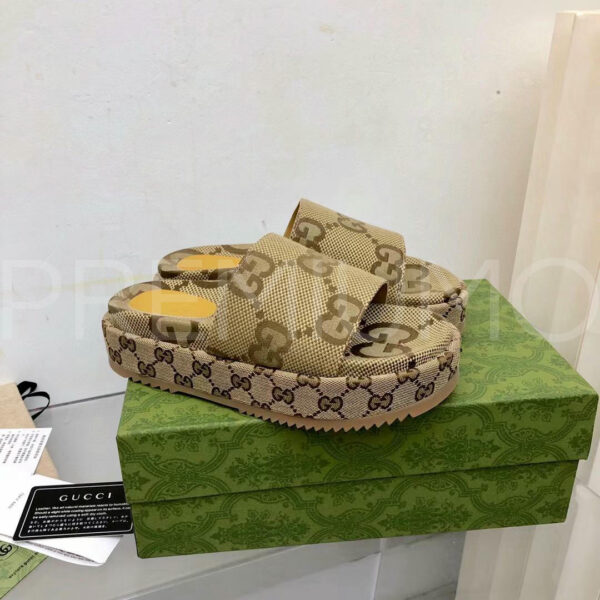 Gucci шлепанцы PR704025 7
