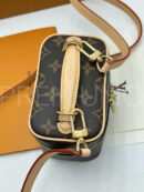 Louis Vuitton косметичка PR799915 15