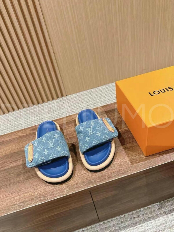 Louis Vuitton шлепанцы PR573207 3