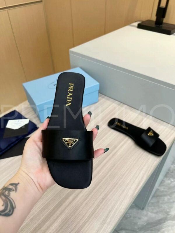 Prada шлепанцы PR184402 2