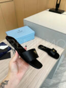 Prada шлепанцы PR184402 10