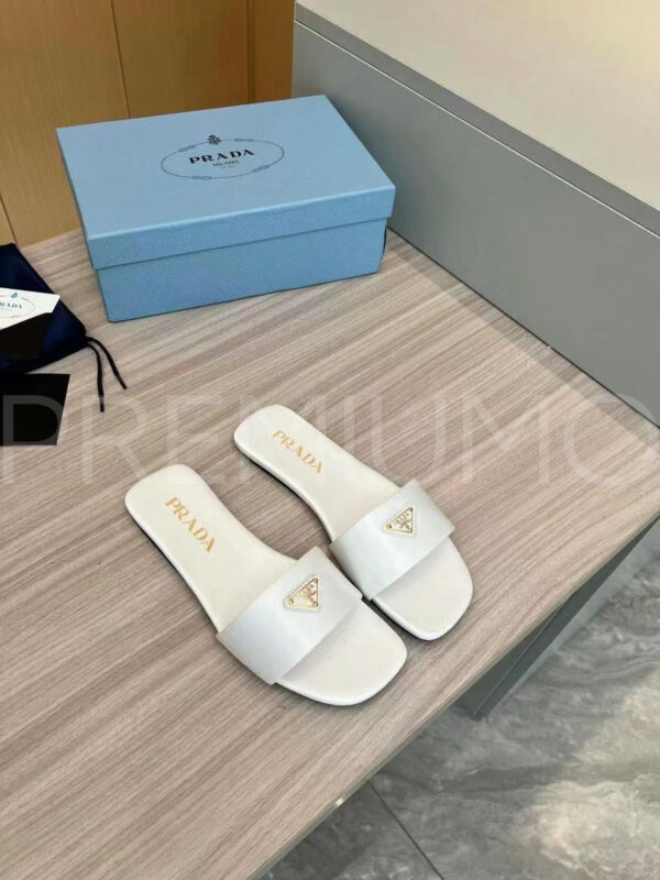 Prada шлепанцы PR736957 2