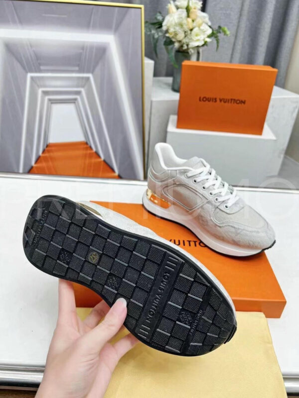Louis Vuitton Neo Run Away кроссовки PR147836 7