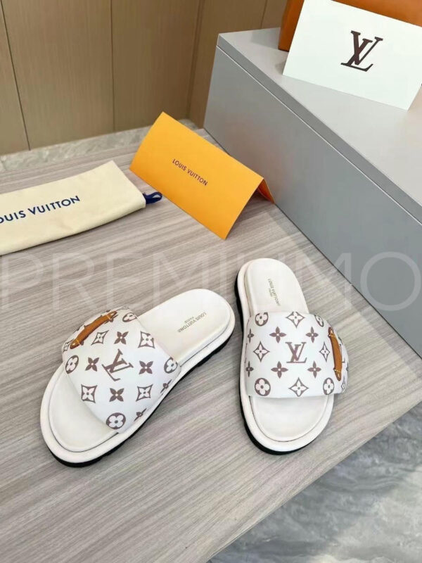 Louis Vuitton шлепанцы PR424312 4