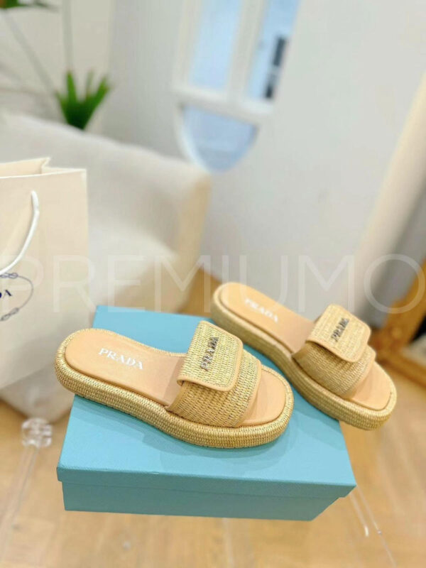 Prada шлепанцы PR851121 2
