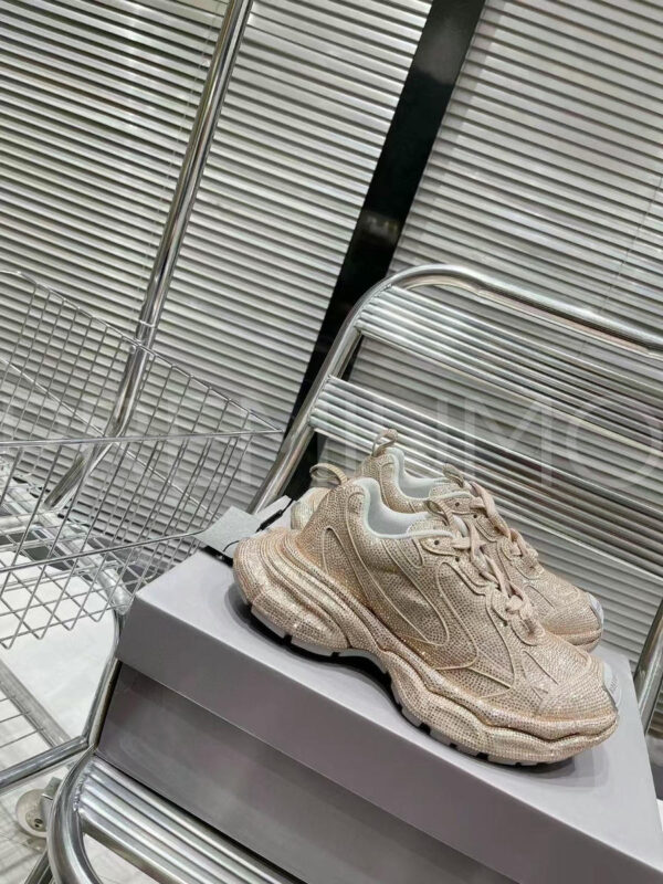 Balenciaga Triple S кроссовки PR485263 2