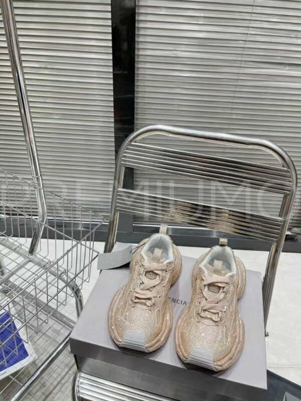 Balenciaga Triple S кроссовки PR485263 5