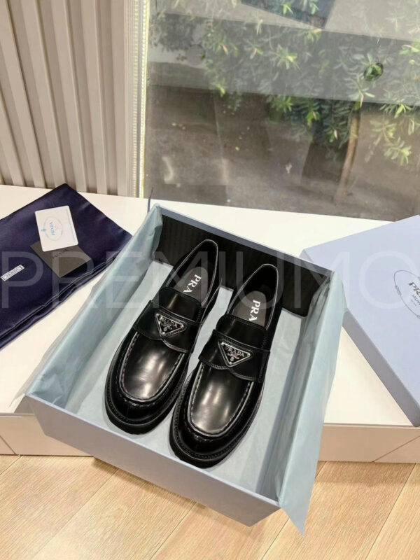 Prada Brushed Leather лоферы PR963220 2