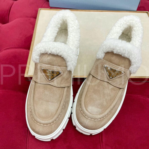 Prada лоферы PR240845 4
