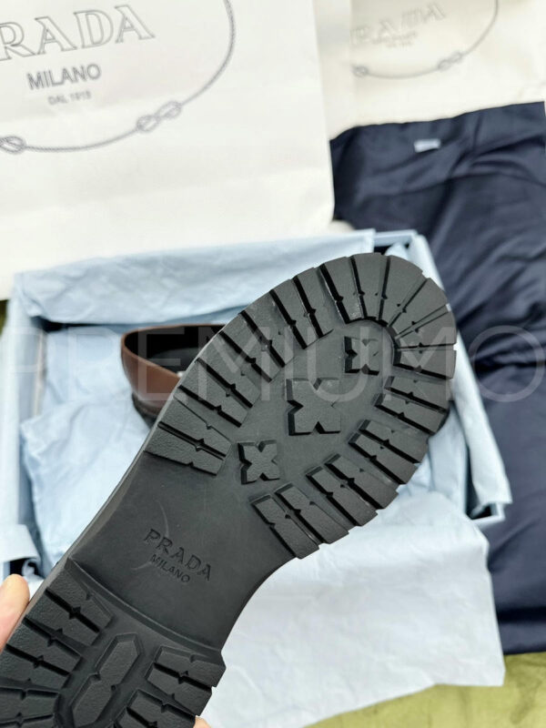 Prada лоферы PR782363 9