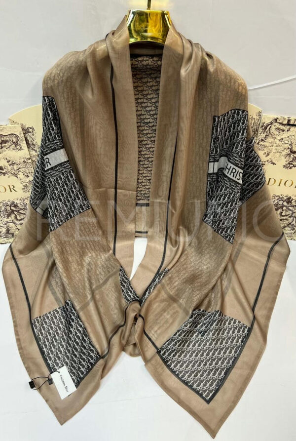 Christian Dior палантин PR647067
