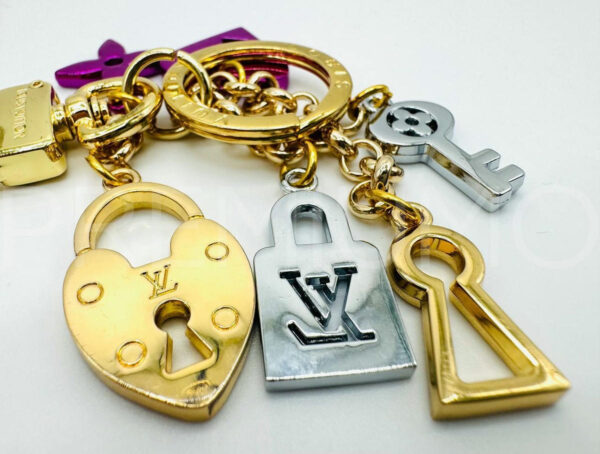 Louis Vuitton брелок PR923169 5