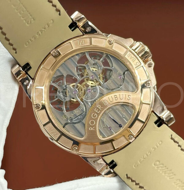 Roger Dubuis часы PR519225 2