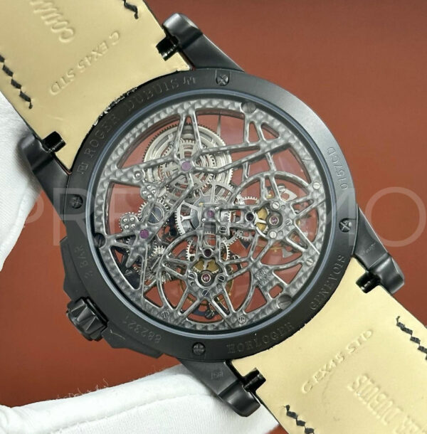Roger Dubuis часы PR121725 2