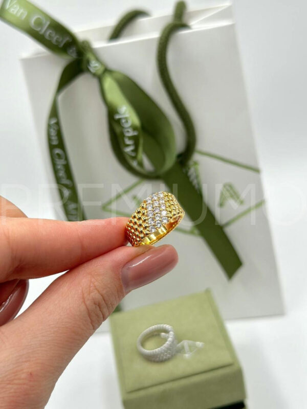 Van Cleef & Arpels кольцо PR512134