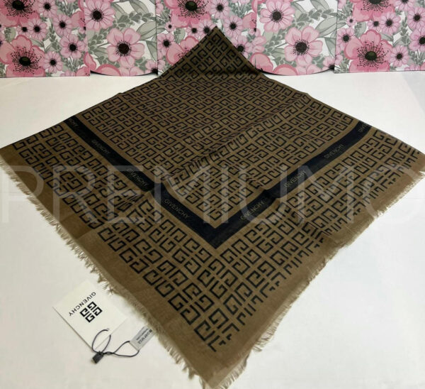 Givenchy платок PR695376