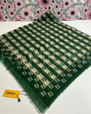 Fendi платок PR653510
