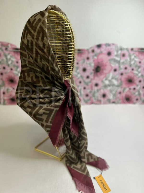 Fendi платок PR618022 2