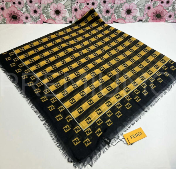Fendi платок PR714689